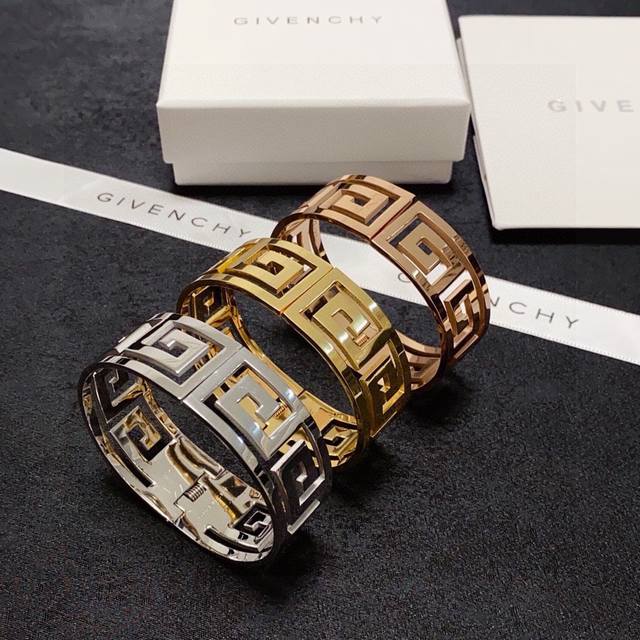 New Givenchy Wide Hollow Carved Unisex Bracelet. Original Real Shot. The Design
