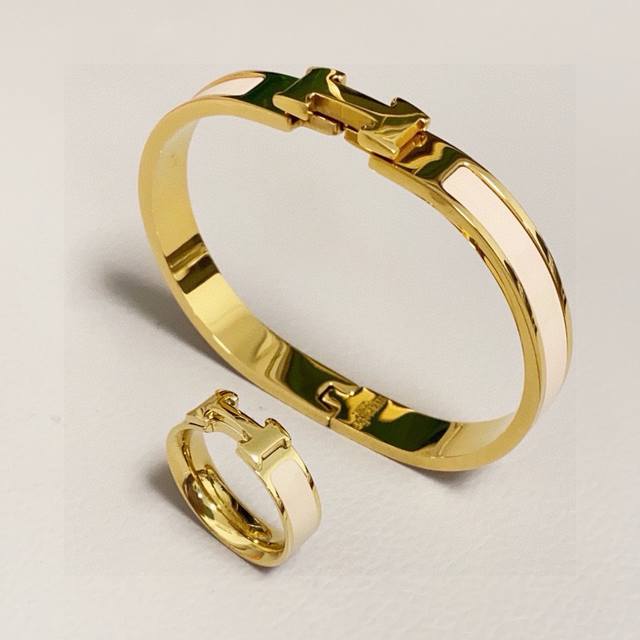Hermes Enamel Milk Tea Color Gold Edge Bracelet Small Mini Version 8Mm Seiko Nar