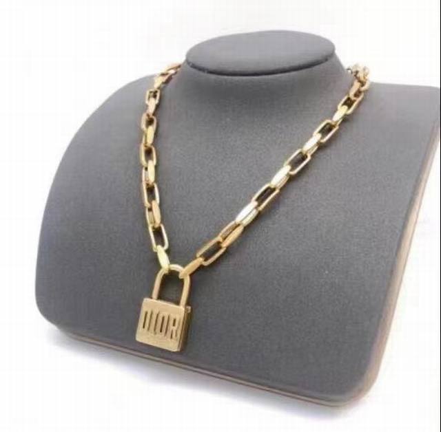 Dior Thick Chain Lock Necklace Genuine Synchronous Brass Material Classic Chain