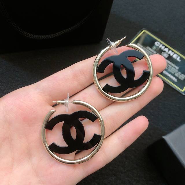 Chanel Earrings Are Hot-Selling And Are On Sale Now. Zp Counter Synchronization