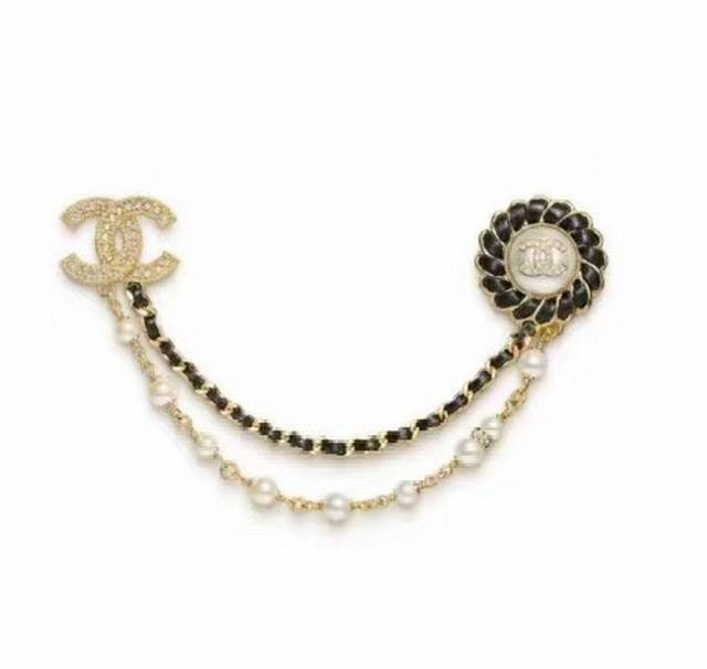 Chanel - Leather With Black And Gold Sunflower Double Chain Tassel Brooch The La