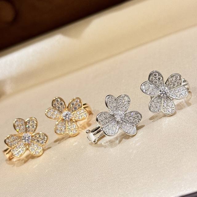 a1030 Frivole Series Full Diamond Clover Large Ear Clap Ear Clip Classic Ear