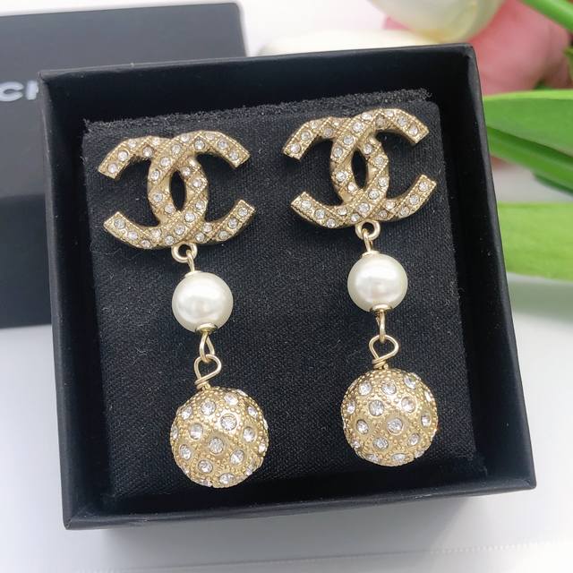 No.Xed0439 New Style Circle Tennis Ball Round Metal Letter Tassel Earrings Eye-C