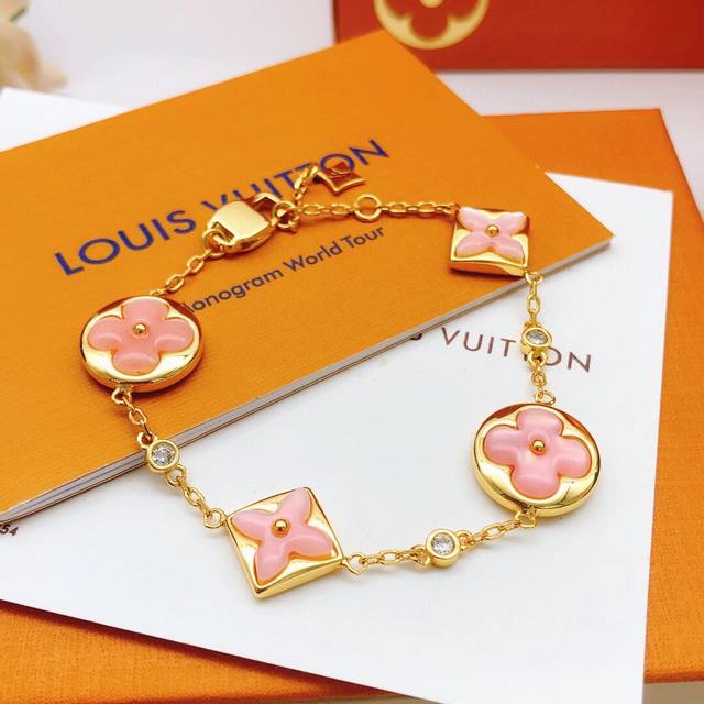 No.Lsl0022 Lv*Latest Pink Old Flower Bracelet Consistent Zp Brass Material