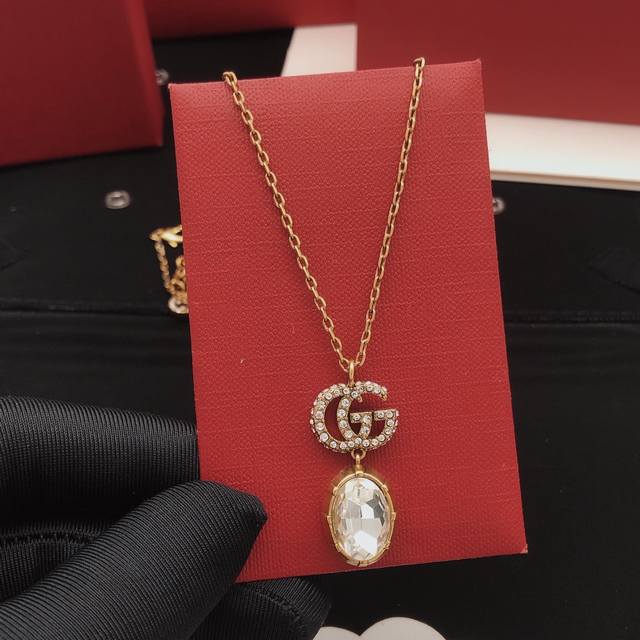 No. Gxl0008 Gucc*Latest Oval White Diamond Necklace Consistent Zp Brass Material