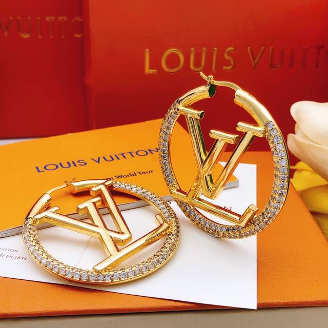 No.Led0098 Large 5Cm Lv*Latest Round Diamond Zp Brass Material