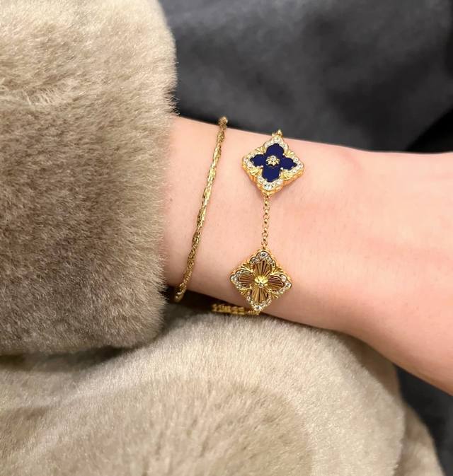 v Gold Material Buccellati Five Flowers Opera House Series Blue Enamel Laser