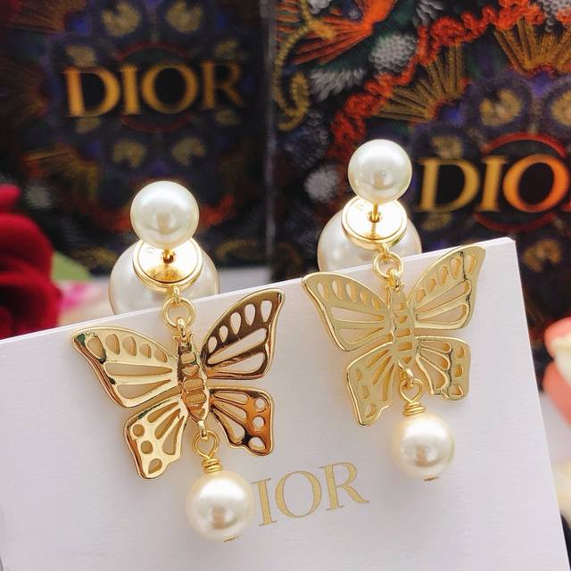 No.Ded0281 Dio*Latest Butterfly Earrings Consistent Zp Brass Material