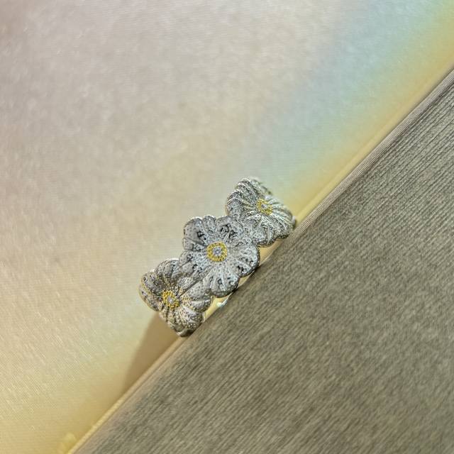 a4886 Popular Vintage Series Vintage Brushed Daisy Ring Brings Out The Retro