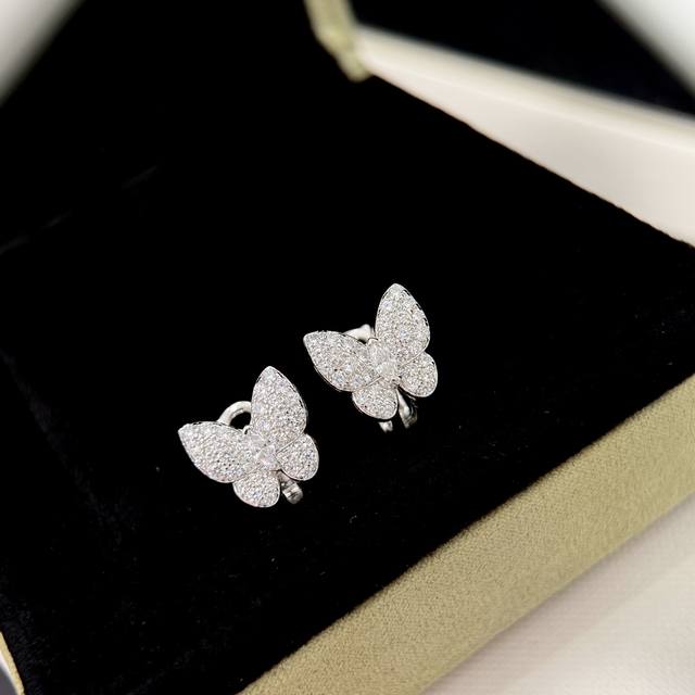 a4685 Fanjia Full Diamond Butterfly Diamond Earrings Are A Symbol Of Elegant