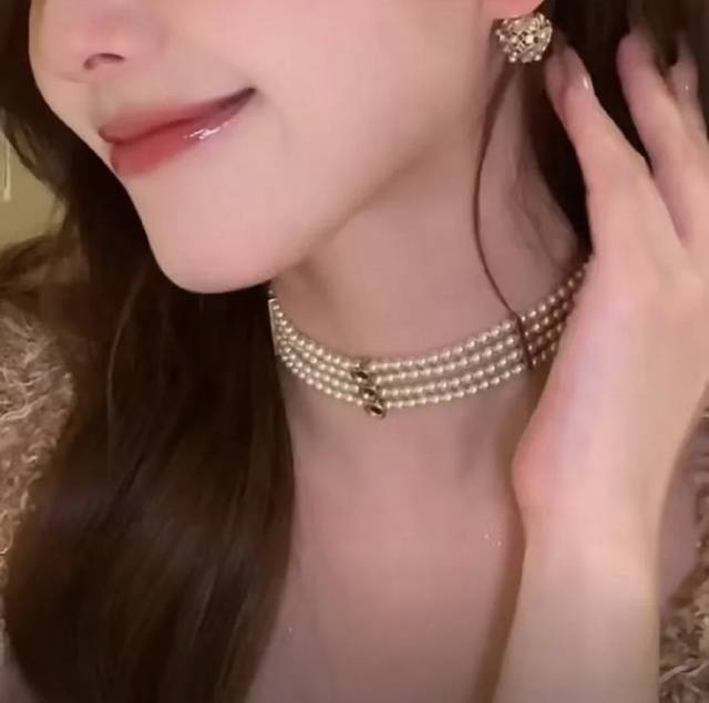 Code N669 0297825 Dior Necklace Hot Sale Model Hot New Arrival Dior Twist Mirror