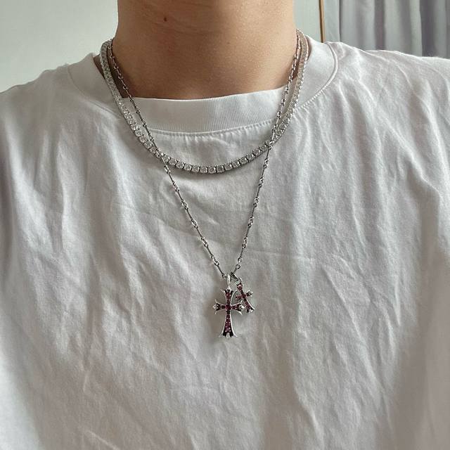 Chrome Hearts Old Rose Red Diamond Cross Necklace Unique Style Design Classic El