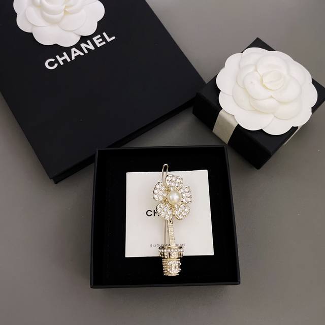 We Produce Fragrant Flower Potted Hairpin Zp5300. The Beautiful Flower Hairpin I