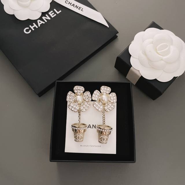 We Produce Fragrant Flower Potted Earrings Z 00 The Sky-High Price Of Beautiful