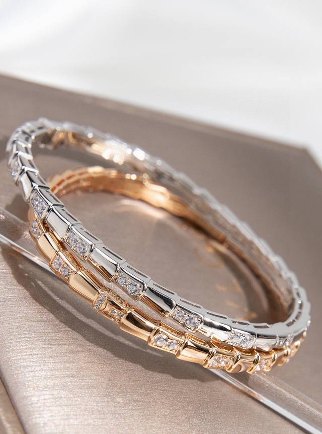 Bulgari Bracelet Serpenti Viper Series Diamond Snake Bone Bracelet V Gold Materi