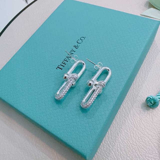 Exclusively Customized Tiff Tiffany Earrings Commemorative Earrings Are Made Of