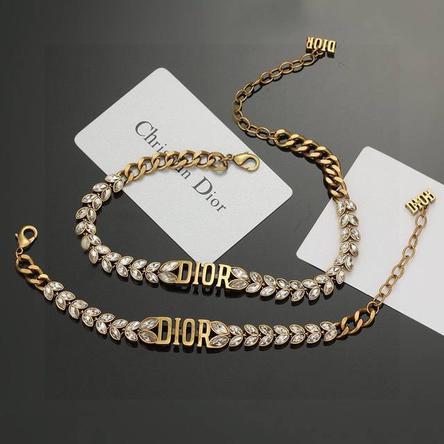 Dior Jadior, A Brand-New Bracelet Loved By All Top Brands, Has Strong Metal Line