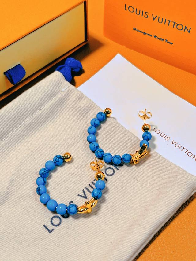 Donkey Pearls Fusion Earrings Use Metal Beads And Glass Beads To Create An Asymm