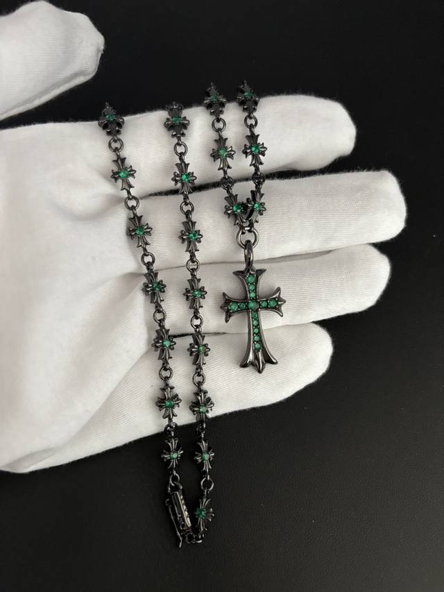 Crowe Green Diamond Cross Chain