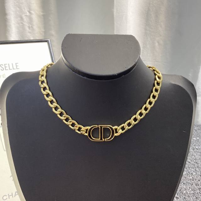 Code N609 Necklace Hot Sale Model, Hot New Arrival Dior Metal Cd Letter Necklace