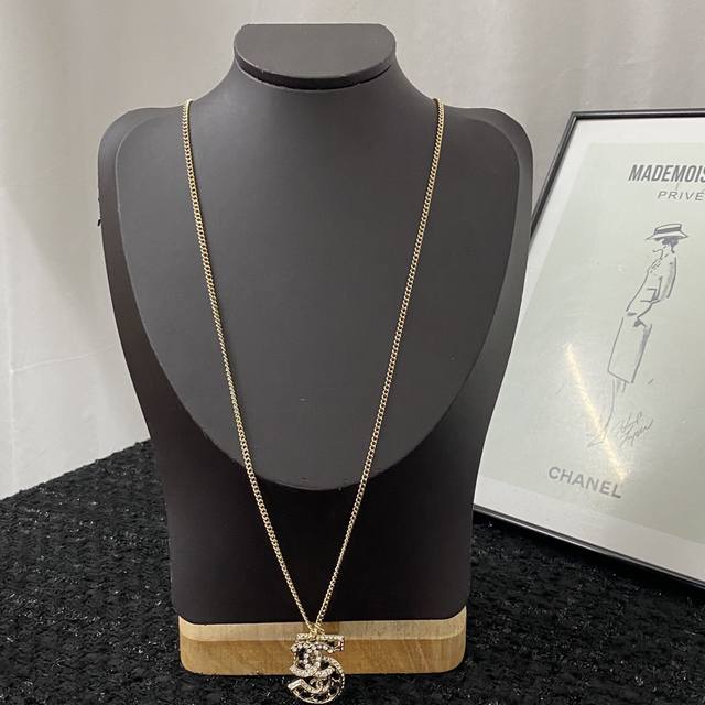 Code N608 Chanel Necklace Sweater Chain Hot Sale New Chan 23 5Th Rhinestone Leat