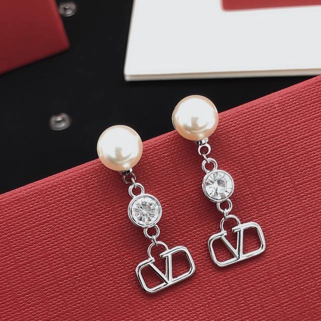 No.Ved0128 Valenti*O Latest Tassel Earrings Silver Consistent Zp Brass Material