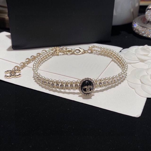 No. Xxl0001 Black No. Xxl0002 White We Produce A Super Invincible Zp Bracelet Ch