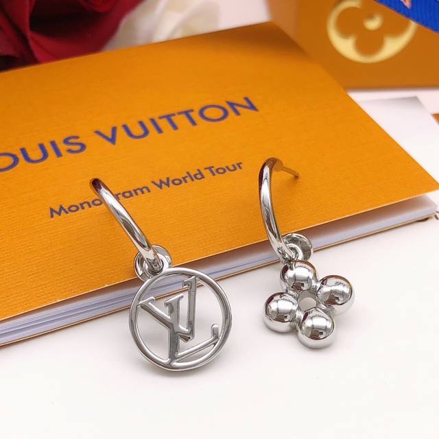 No.Led0006 Lv Latest Style Old Flower Earrings Ear Hook Consistent Zp Brass Mate