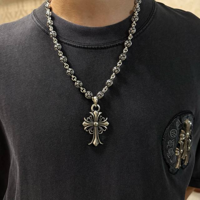 New Counter Quality Chrome Hearts Chrome Hearts Thick Cross Flower Ball Necklace