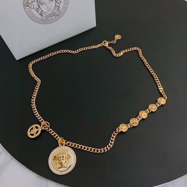 High Quality Versace Necklace With Medusa Head Original Goods, New Model From Th