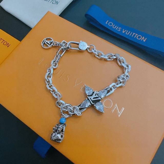 High Quality Louis Vuitton Lv Bracelet Original Goods Counter New Model Open Mol