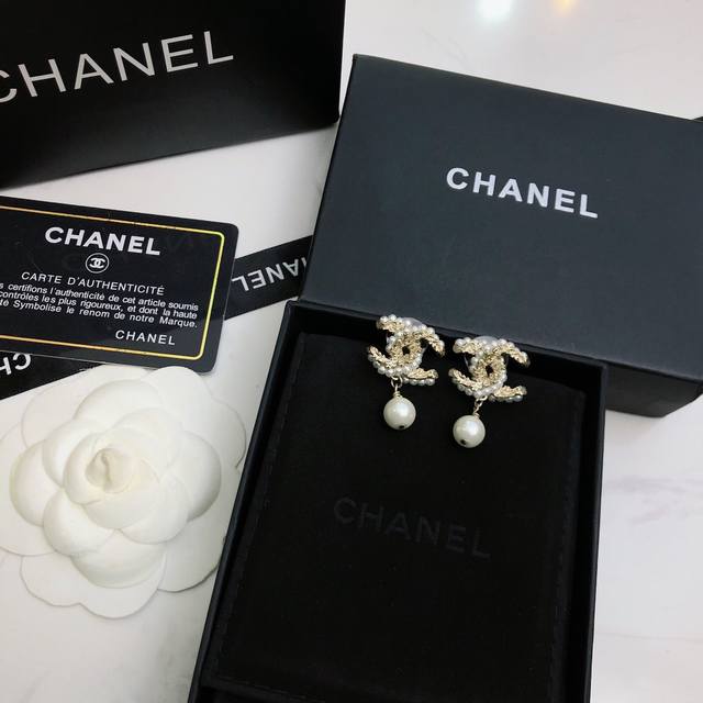 New Hot Style Recommendation New Chanel Earrings Fashion Devil Chanel Chanel Ear