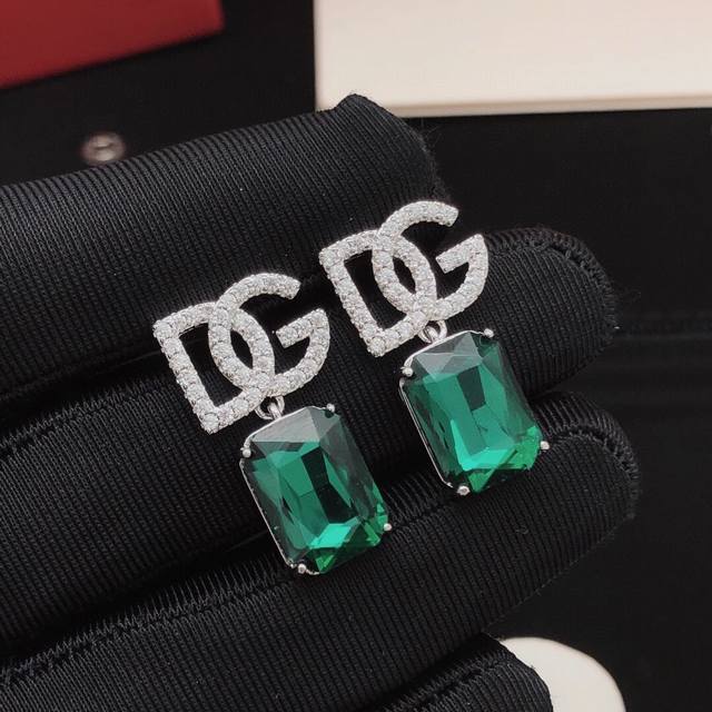 No.Dged0011 Dg*Latest Emerald Square Diamond Earrings Consistent With Z Batch Br