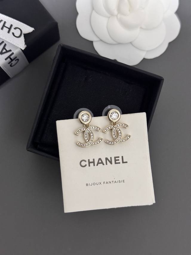 ch*Nel Latest Round Diamond Cc Earrings Consistent With Z Batch Brass Materia