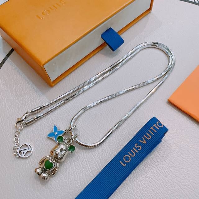 lv Louis Vuitton Necklace Original Goods Counter New Model Open Mold Retro Tr