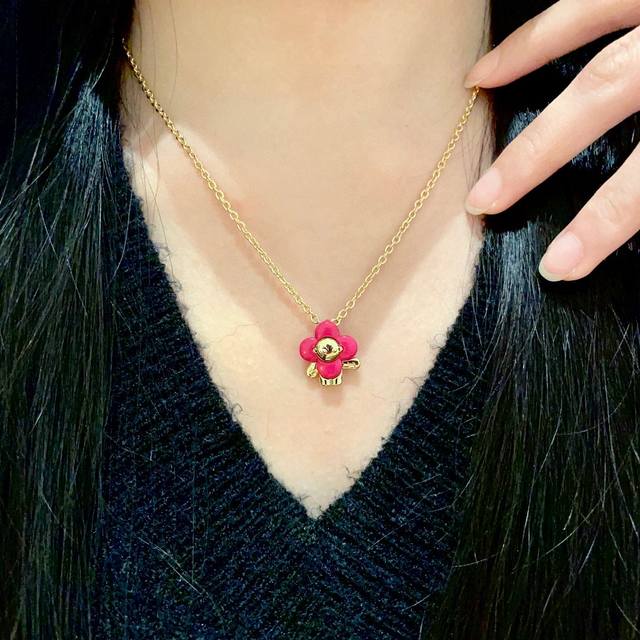 lv Classic Old Flower Necklace