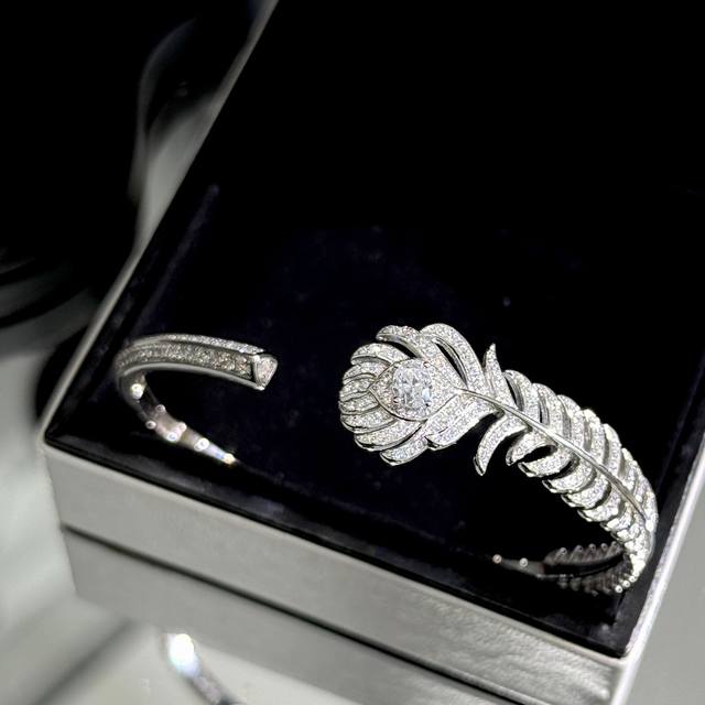 a3715 Xiaoxiang's Popular Feather Single Diamond Bracelet, All Sterling Silve