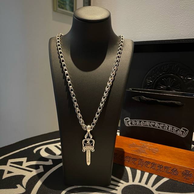 New Counter Quality Chrome Hearts Classic Retro Necklace Sword Pendant With Conc