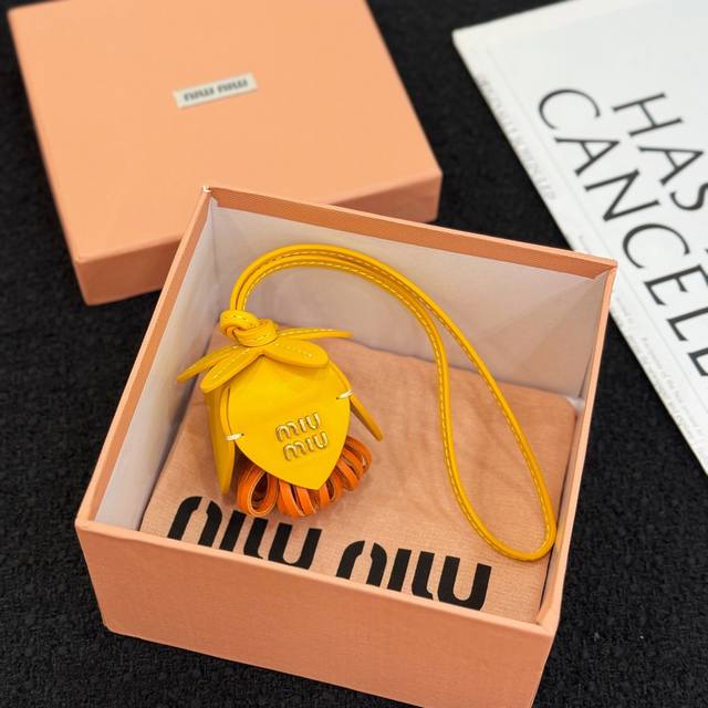 New Miumiu Flower Pendant In 3 Colors In Stock - Comes With Picture And Full Ori