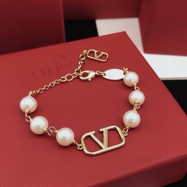 No. Vsl0022 Valenti*O Latest Pearl Bracelet Consistent Zp Brass Material