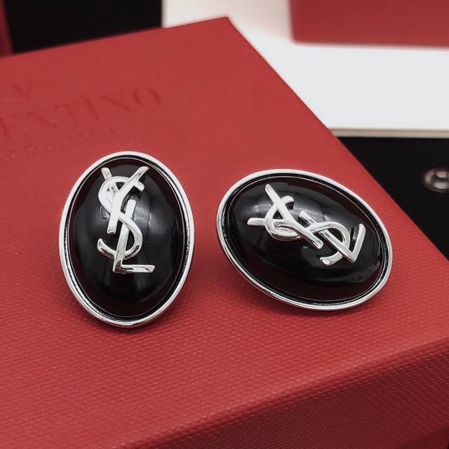 No.Yed0077 Yvessaintlauren*Latest Black Oval Earrings Consistent With Zp Brass M