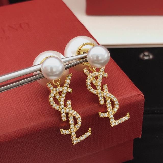 No.Yed0077 Yvessaintlauren*Latest Model Large And Small Pearl Pendant Letter Dia
