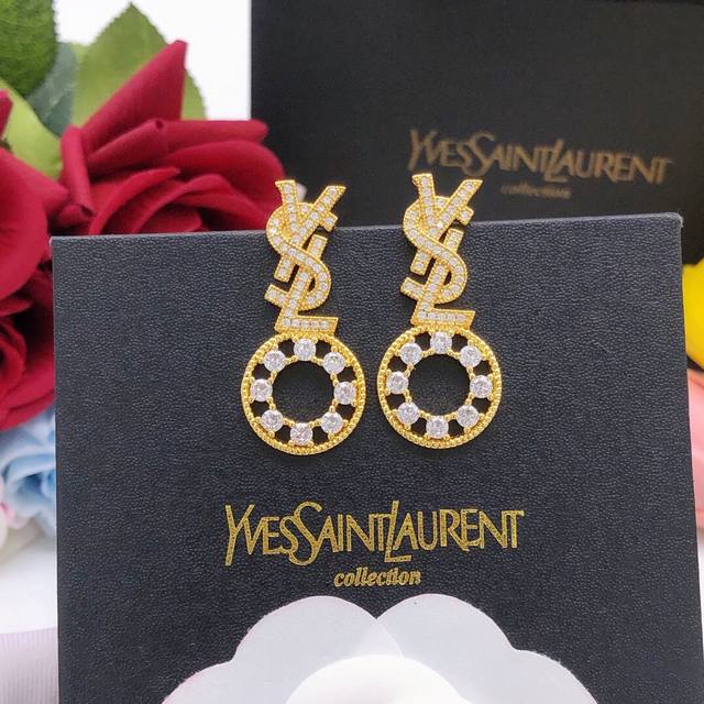 No.Yed0056 Yves Saint Laurent Ysl Latest Earrings With Diamond Round Uniform Zp
