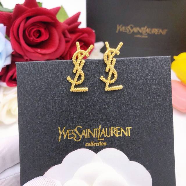 No.Yed0054 Ysl Yves Saint Laurent Latest Twisted Earrings Consistent Zp Brass Ma