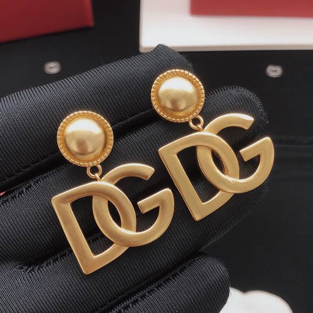 No.Dged0019 Medium Dg*Latest Model Smooth Ear Hook Earrings Consistent Zp Brass