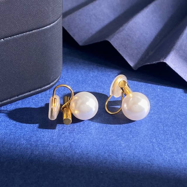 No Logo Niche Design Ins Style Korean Version Fashion Temperament Pearl Ear Clip