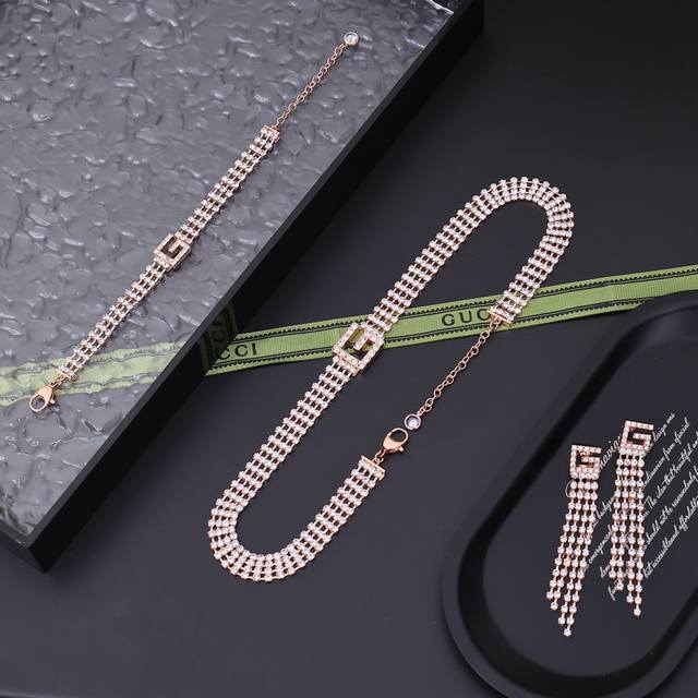 Necklace Bracelet 140 Earrings 110 Latest Rose Gold Gucci Counter Hot Sale Facto