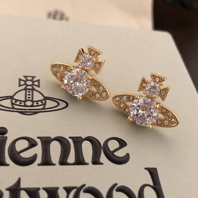 vivienne Westwood Queen Mother Earrings Baby, What Is Happy Planet? Come Here