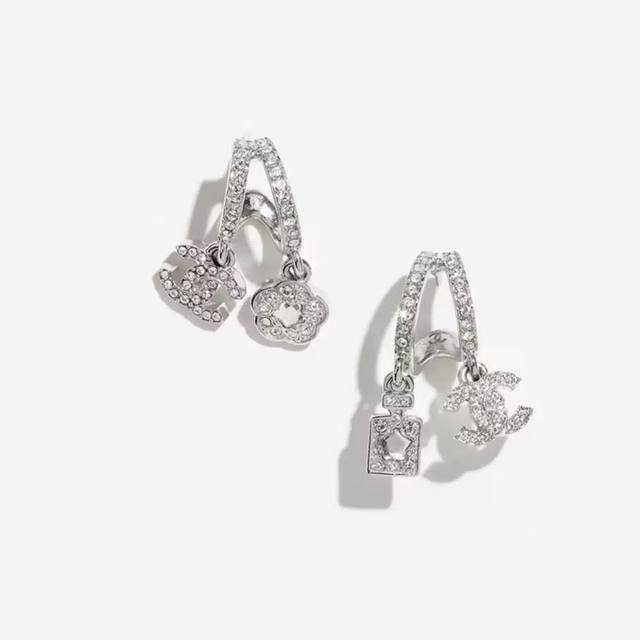 No. 2991 Chanel Silver Full Diamond Ab Earrings