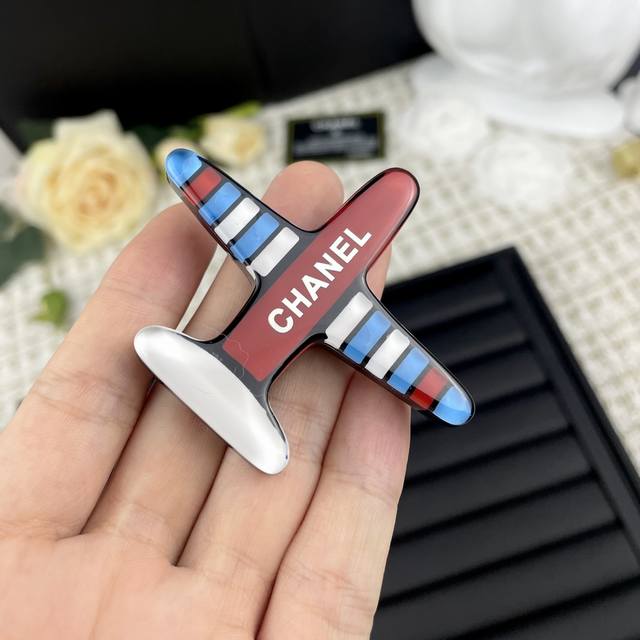 No.628 Ch Nel Acrylic Airplane Shape Resin Brooch
